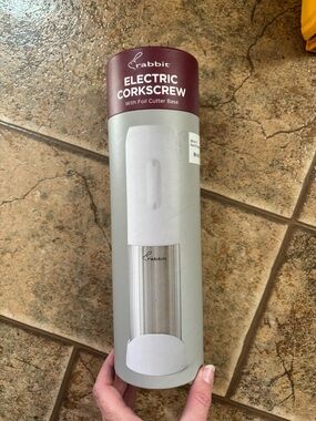 NIB Crate&Barrel Rabbit White Compact Electric Wine Opener